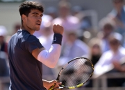 LOL赛事-豪门对决！网球上演世纪大战