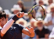 英雄联盟总决赛2025-法网逆转蒙特卡洛大师赛，兹维列夫点燃赛场