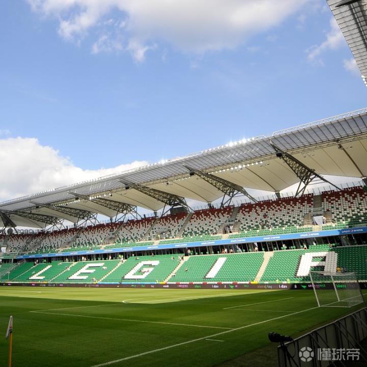 关于华沙竞技大胜莱斯特城，迈向胜利的信息