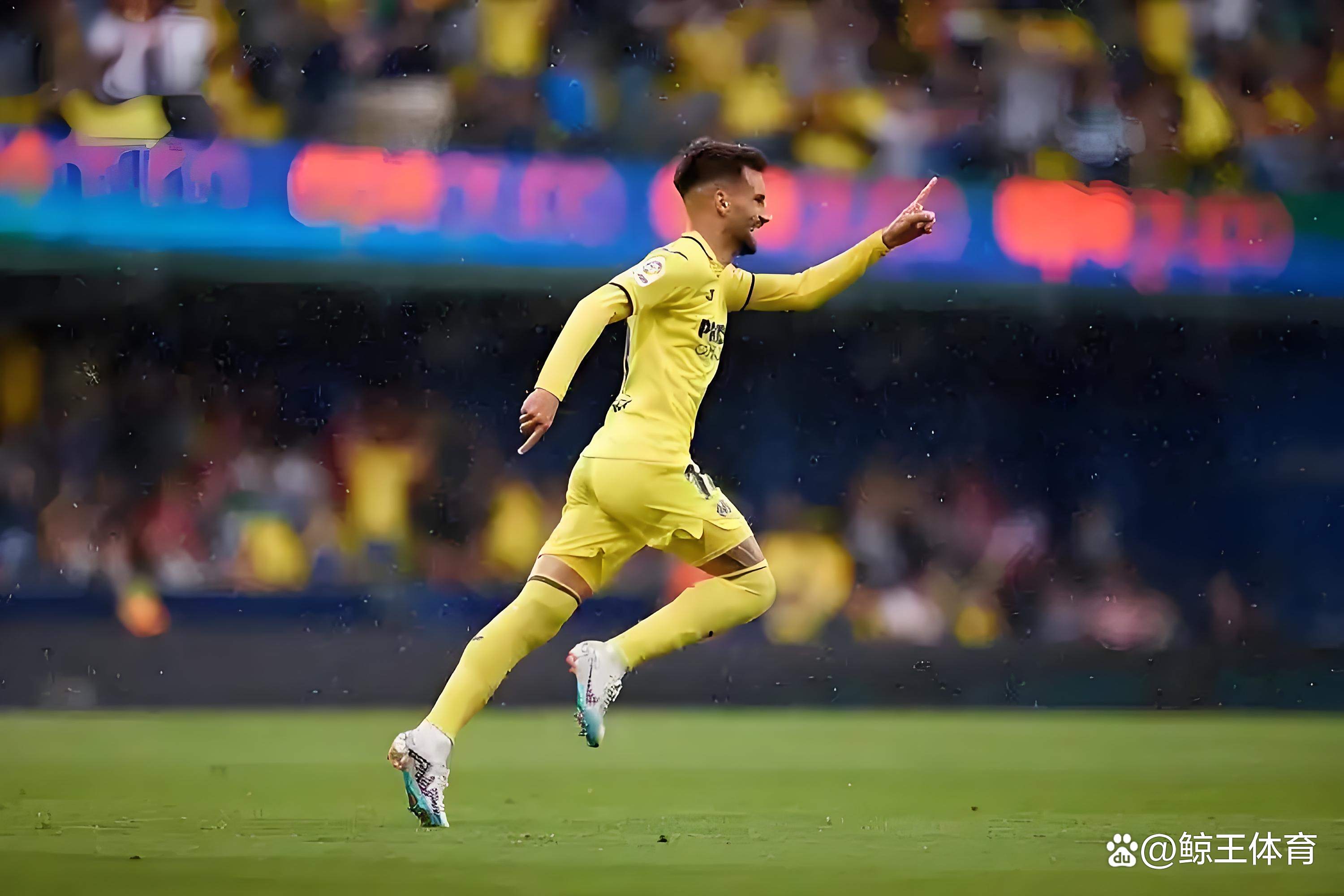 包含南美杯即将启动，巨星们热身赛火热进行的词条