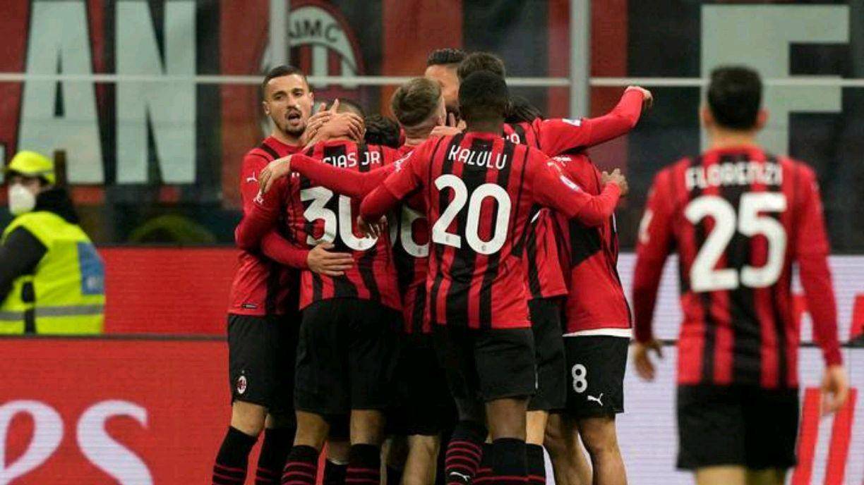 意大利劲旅:AC米兰轻取巴塞罗那晋级的简单介绍 意大利劲旅:AC米兰轻取巴塞罗那晋级的简单介绍