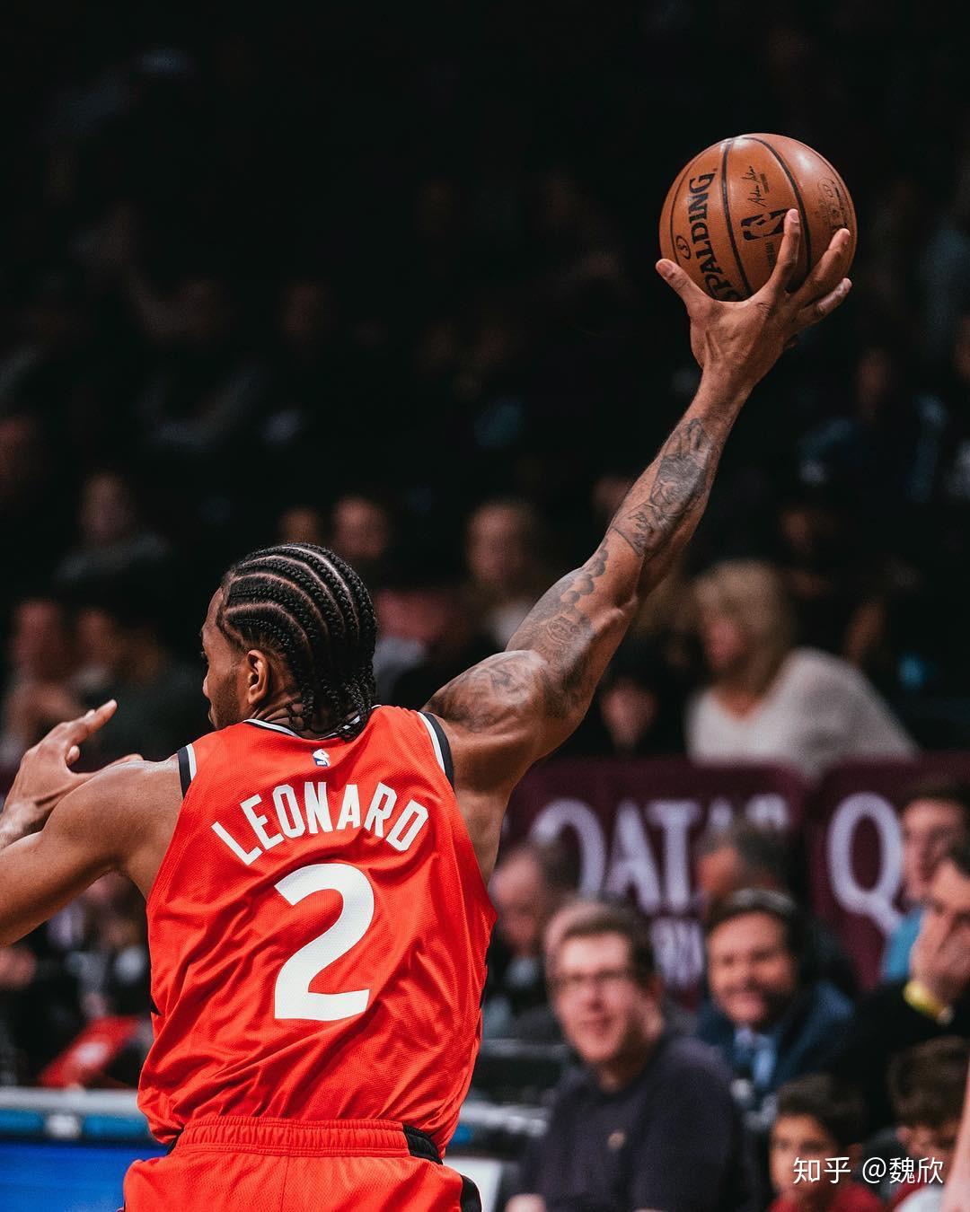 瓦伦西亚力克巴黎圣日耳曼,伦纳德开启传奇时刻激烈交锋全球总决赛,强势挺进下一轮的简单介绍 瓦伦西亚力克巴黎圣日耳曼,伦纳德开启传奇时刻激烈交锋全球总决赛,强势挺进下一轮的简单介绍