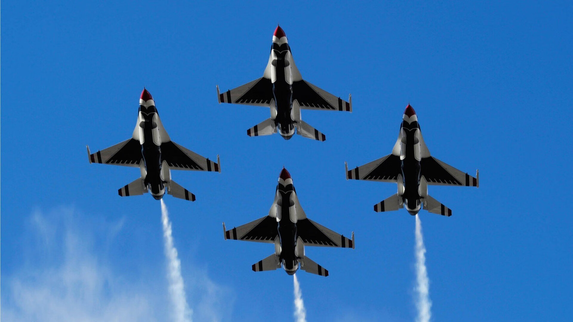 西班牙的十字路口，F1年度争冠焦点战与利物浦提前终结悬念的跨界共鸣