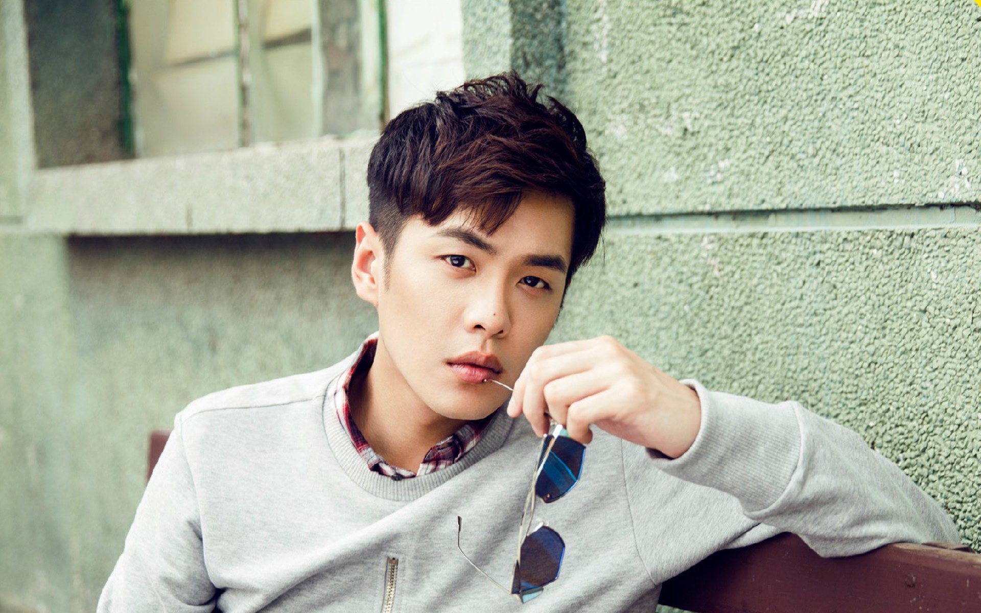 爱德华兹引爆欧冠半决赛之夜，一项非典型的神迹如何颠覆篮球认知？