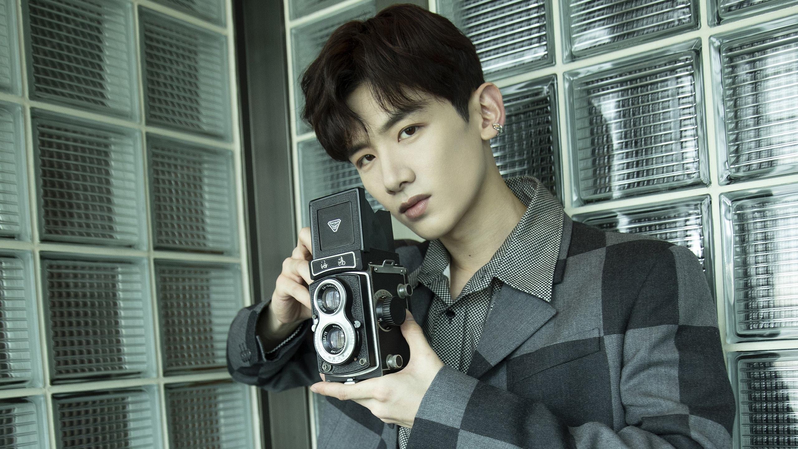 跨界巅峰对决，维斯塔潘的弯道与戴维斯的禁区