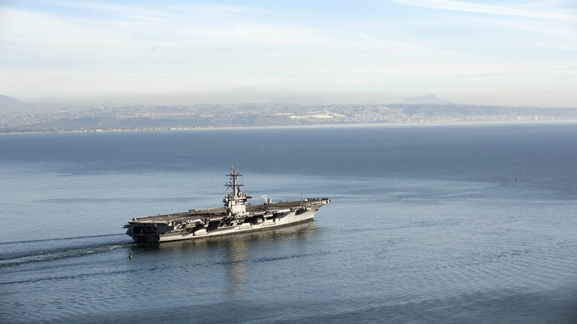 边界与界碑，当福克斯在深圳的夜色中凿穿时间