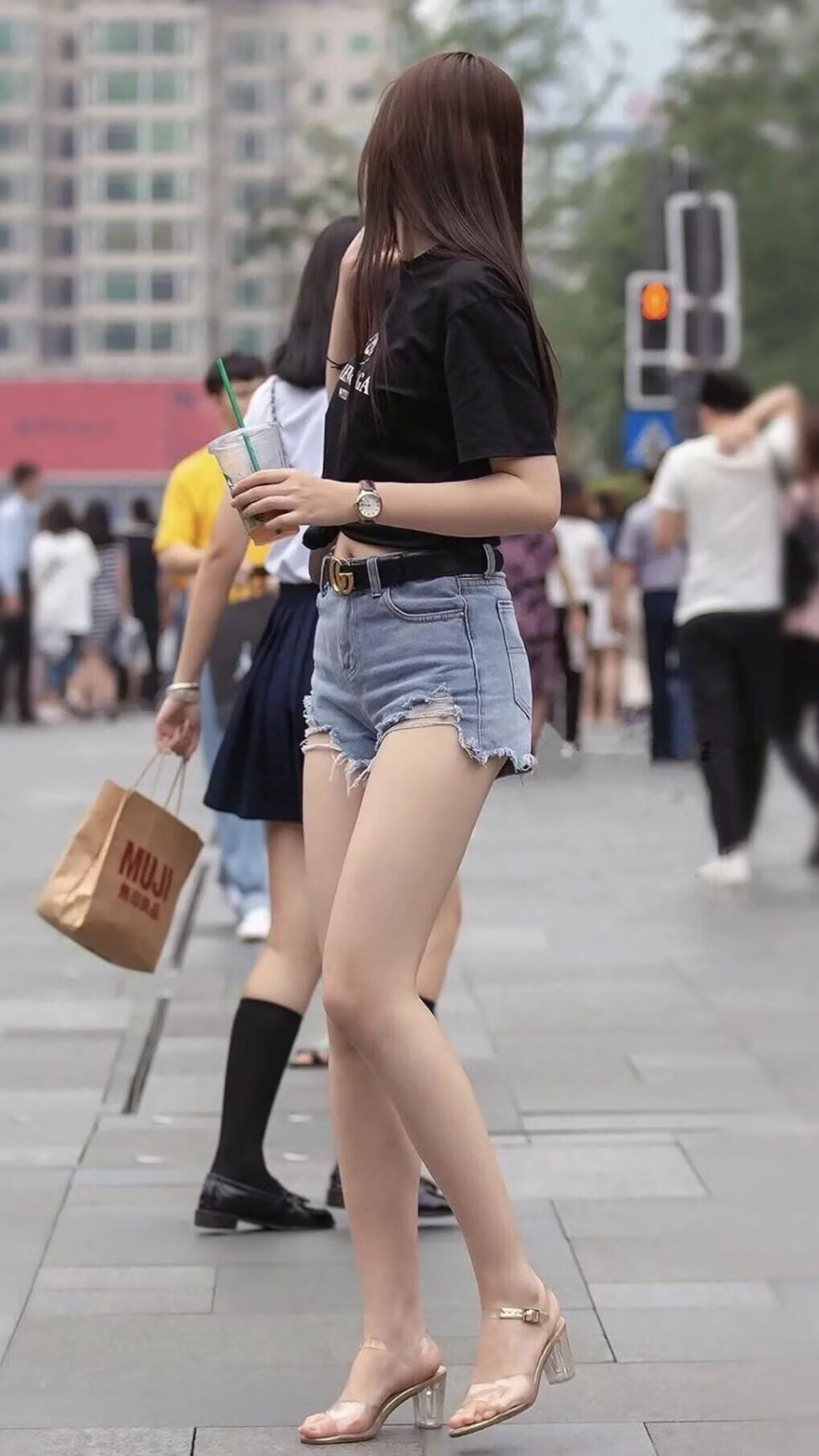 逆转之巅,芬兰破晓,德布劳内点亮世界杯头名之争