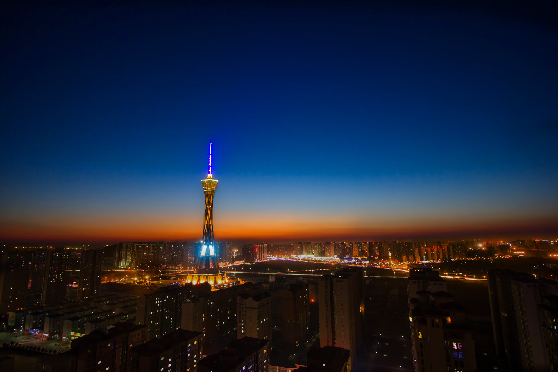 2026世界杯A组,莱万闪耀夜空,澳大利亚以压迫性风暴摧垮厄瓜多尔